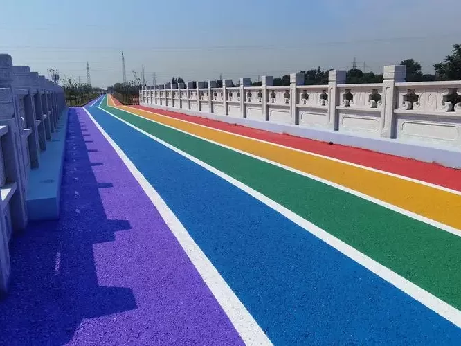 沥青路面改色施工